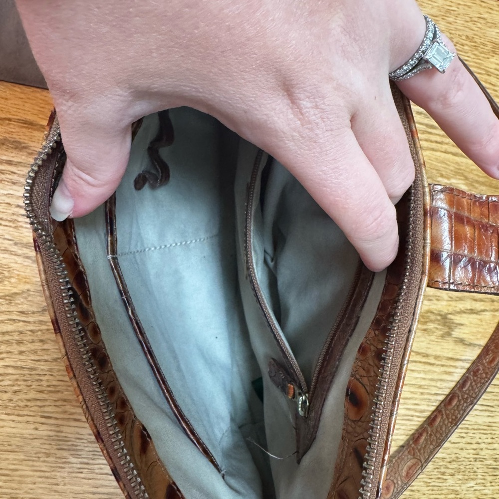 Brahmin Elegant Brown Crocodile Pattern Women's Bag - Melbourne - Picture 6 of 6